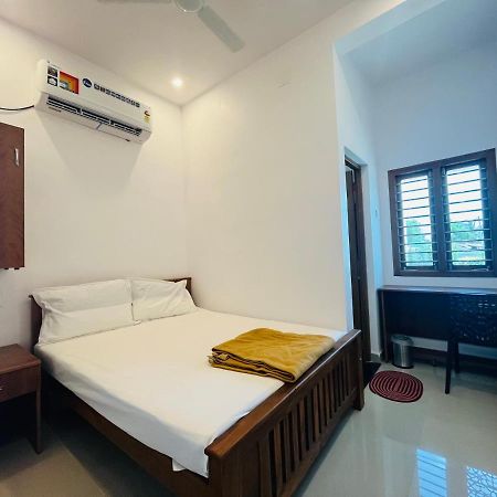 Tiruchchendūr Sri Balaji Lodging酒店 外观 照片