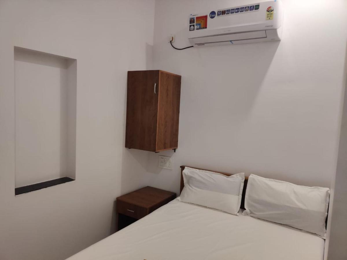 Tiruchchendūr Sri Balaji Lodging酒店 外观 照片