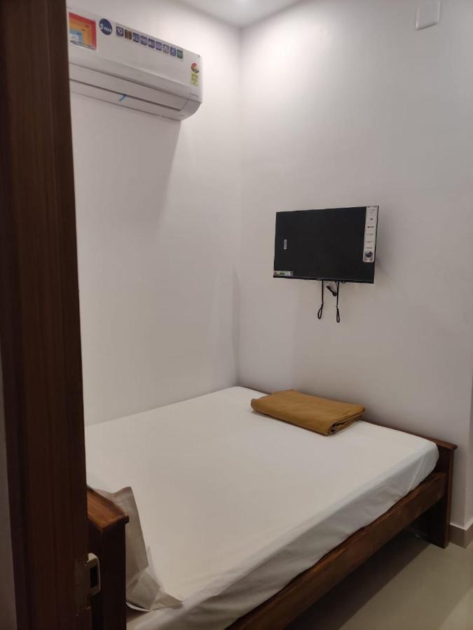 Tiruchchendūr Sri Balaji Lodging酒店 外观 照片
